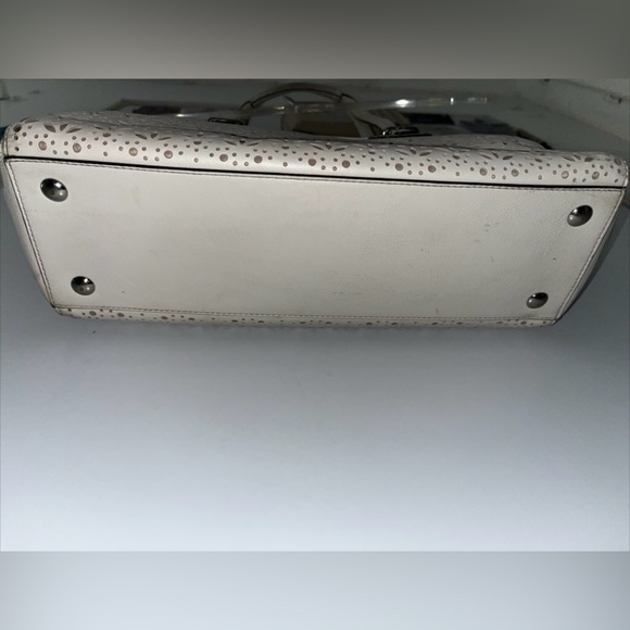 COACH Taylor Eyelet Leather Tote Bag off white No 27391 - Picture 6 of 10